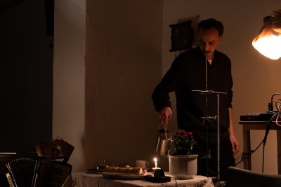 23:25